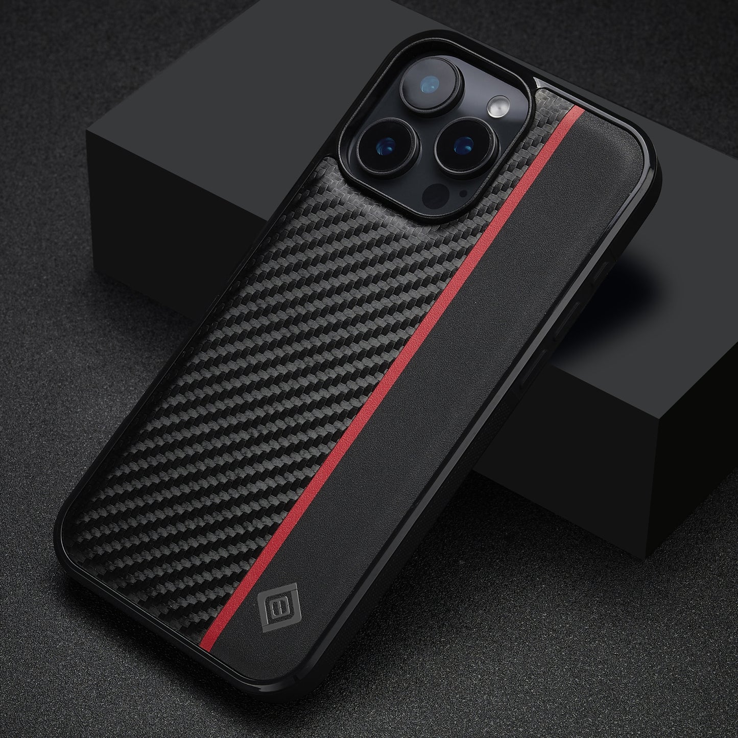 iPhone 16 Pro Max 3-in-1 Carbon Fibre Texture Phone Case: Light, Shockproof & Sweatproof Protection - Black