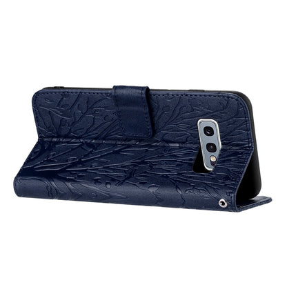 Samsung Galaxy S10e Embossed Leather Phone Case with Tree Birds Pattern, Hand Strap, Card Holder & Adjustable Stand - Shockproof Wallet Cover